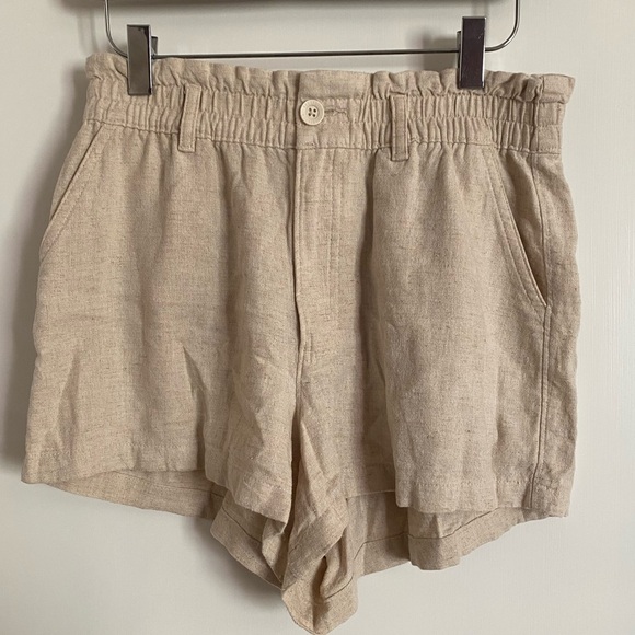 Hollister Women's High Waist Linen Shorts - Picture 4 of 6